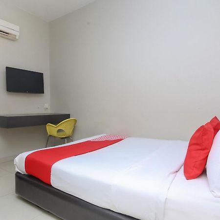 Nice Stay Three Six Five Services 古晋 外观 照片