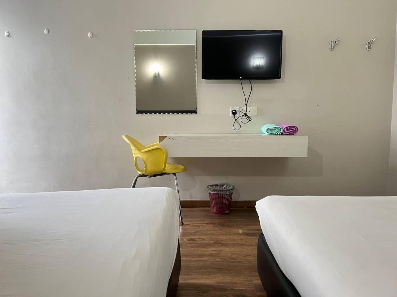 Nice Stay Three Six Five Services 古晋 外观 照片